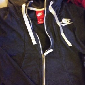 Nike hoodie with ribbon style strings for hood